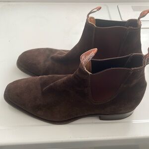 Men’s size 11 rm Williams suede Chelsea boots